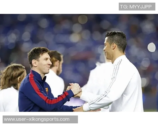 梅西与C罗再创辉煌38岁梅西17次入选最佳40岁C罗15次紧随其后